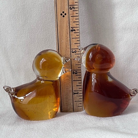 pair of vintage mid century modern mcm glass bird paperweights - Picture 5 of 5